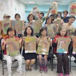 與珍珠家園中高齡婦女共創合影